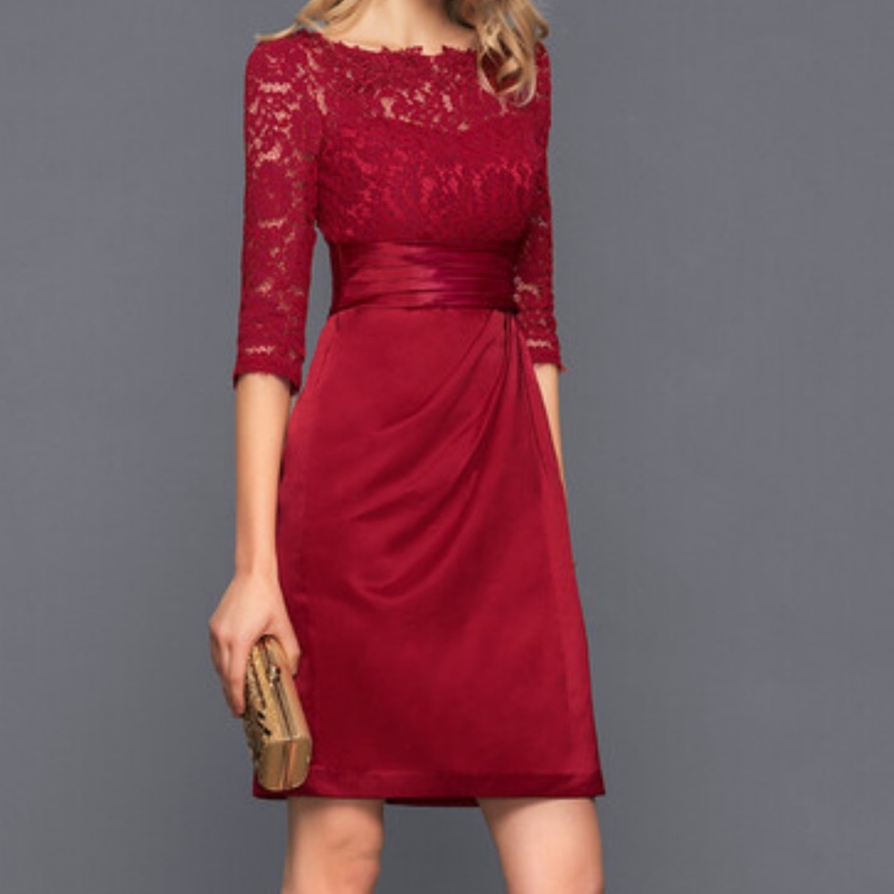 Elegant Red Lace Dress - Picture 1 of 9